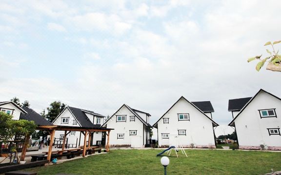 자인빌리지펜션 전경