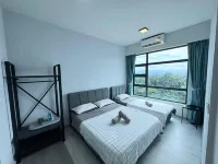 Jesselton Quay by CQ homestay - С тренажерным залом