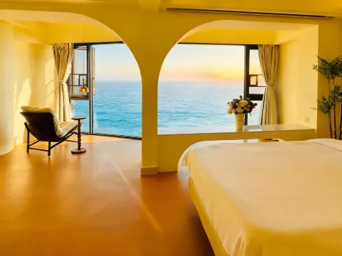 YURI Seaview Apartment