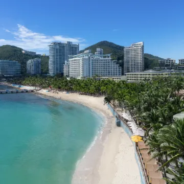 Sanya Junji Seaview Hotel Отели рядом с достопримечательностью «Пляж Дадунхай»