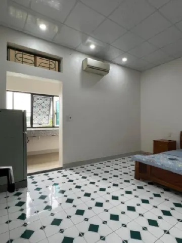 Hung Thanh Riverside Hotel 鄰近Sông Kìm的酒店