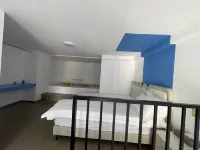 Love Travel Resort Hotel (Shanwei High-speed Railway Station China Resources Mixc World Branch)