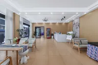 瓦屋·嶼裡飯店（瓦屋山景區店） - 2 星級