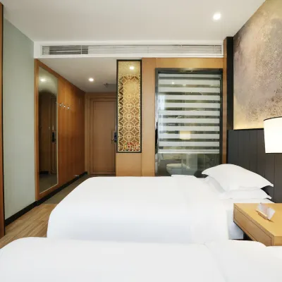 Luyi Qiqi L Hotel Hotels near Mingdao Palace