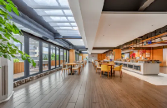 Lancang Yunjian Junli Cheng Hotel (County People's Government Branch)