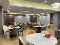 GuilinGrandHotel（Two Rivers and Four Lakes East and West Alleys） - 4 estrellas