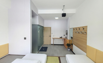Changbaishan Hailinyuan Fashion Hotel