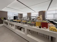 KEVIN HOTEL - breakfast