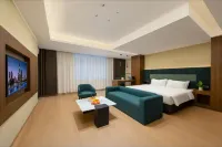 Jinyuanfen Four Seasons Hotel (Shenzhen Yuanfen Longsheng Subway Station)