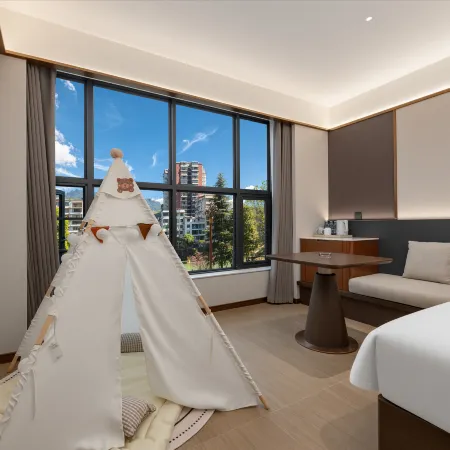 Xuan'en Boyue Hotel