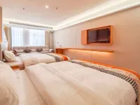 Gangzun Hot Springs Grand Hotel (Anshun West Station)
