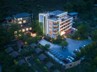 Bipenggou Guanshan Wangyue Hotel Hotels in Li County