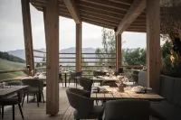 Presulis Hideaway Apartments & Restaurant - petit déjeuner