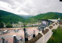 Motives Inn Dilijan - con vistas a la montaña