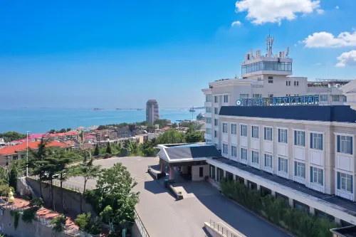Yantai Lijing Overseas Chinese Hotel - جاكوزي