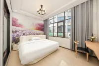 Yijiu Business Hotel (Liuyang Economic Development Zone Lens Technology)