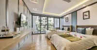 Nanjing Hotel (Clear Water Bay Golf Club) - balcony