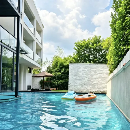 E CHI HOMESTAY