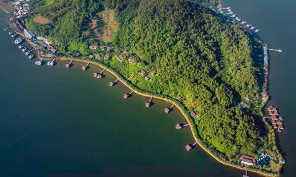Vedana Lagoon Resort & Spa