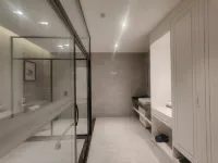 Zhenshan Hotel Resort (Zhaoqing Sihui Zhenshan Tourism Resort Area) - balcon