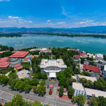 Qionghai Hotel