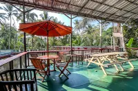 RedDoorz Syariah @ Saung Situraja Sumedang - Parkering