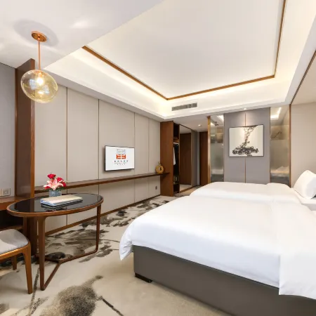 Donghu Grand Hotel (Jieyang Ancient City Donghu Park Branch)