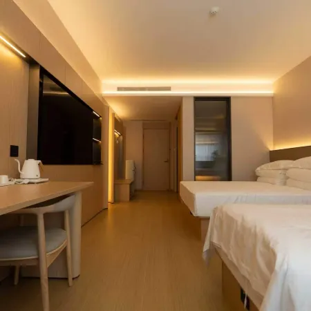Jinshanling Tingming Grand Hotel Hotéis em Condado de Luanping
