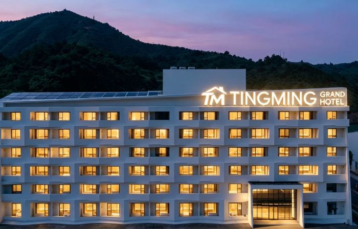 Jinshanling Tingming Grand Hotel