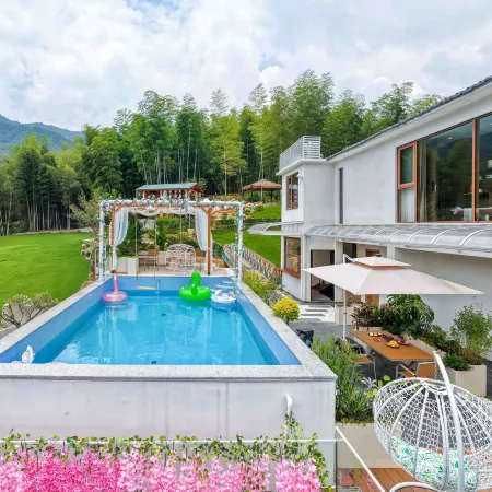Yuzhu Bay Man Resident Inn (OMG Heartbeat Park Yaolin Fairyland Branch, Tonglu)