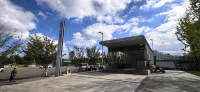 Guiyang Air Travel · Hotel Transfer · YOUNG AND FASHION (Longdongbao Airport Outlet Store) - Mountain view
