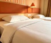 Yijia Hotel (Jining Railway Station, Ulanqab) - Bãi đậu xe