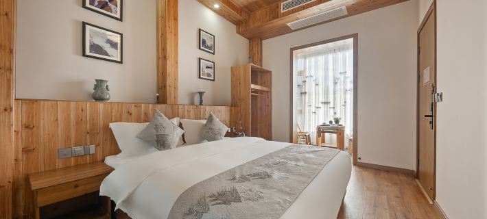 Floral Hotel · Shi'ersu hotel (Wuyuan High-speed Railway Station Branch) Hotels in Wuyuan