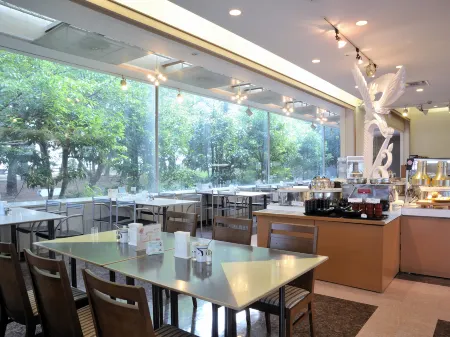 Hotel Crown Palais Kitakyushu Отели рядом с достопримечательностью «Natsuigahama Hamayû Park»