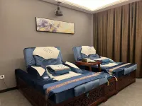 Holton Hotel (Yiwu International Trade City)