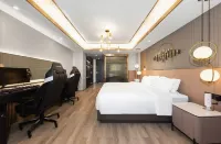 Wuhan Oin E-sports Hotel (Guanggu Plaza Yangjiawan Branch)