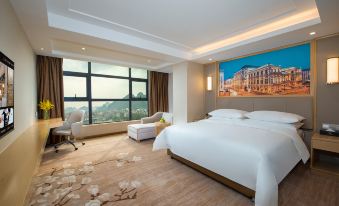 Vienna International Hotel (Hezhou Wanda Plaza)