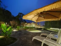 Xiongxiu Hot Spring Hotel Emeishan - Pool