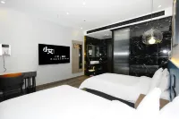 Xingping Xiaoai Hotel (Air Plaza) - โรงแรมราคาถูก