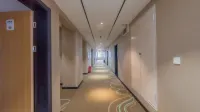 輕雅飯店（高安森澤店） - 停車場