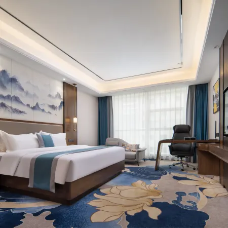 Xixuan Hotel (Korla Peacock River Sailing Plaza)