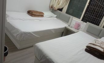 Kangding Gaosheng Apartment