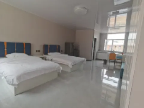 Pengxuange Homestay Hotels in Huma County