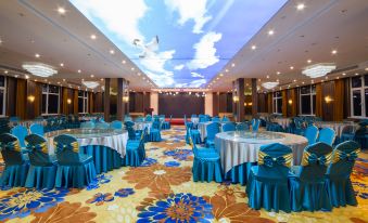 Campanile Hotel (Weihai Film and Television City North High-speed Railway Station)
