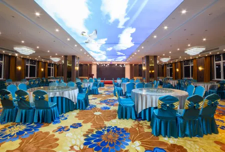 Campanile Hotel (Weihai Film and Television City North High-speed Railway Station)