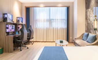 Anyang Taige E-sports Hotel (Huaqiang Branch)