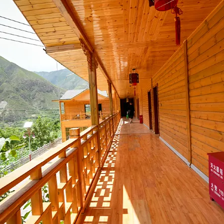 Zhouqu Bacang Ge Zaoba Shengtai Yuanlin Leisure Farmstay