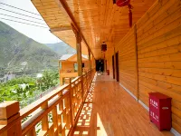 Zhouqu Bacang Ge Zaoba Shengtai Yuanlin Leisure Farmstay
