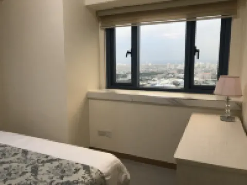 エンバシーポッド 28