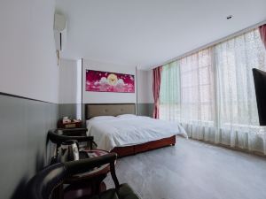 Lisboa Business Hotel (Qingyuan City Plaza)